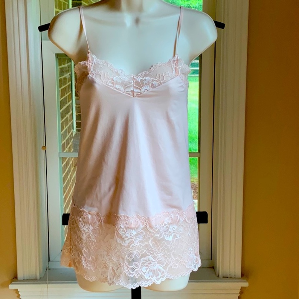 NEW WHBM Delicate Lace Trimmed Cami